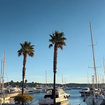 T2 Avec Terrasse A 200m Des Plages - - Fr-1-226b-139 Cavalaire-sur-Mer
